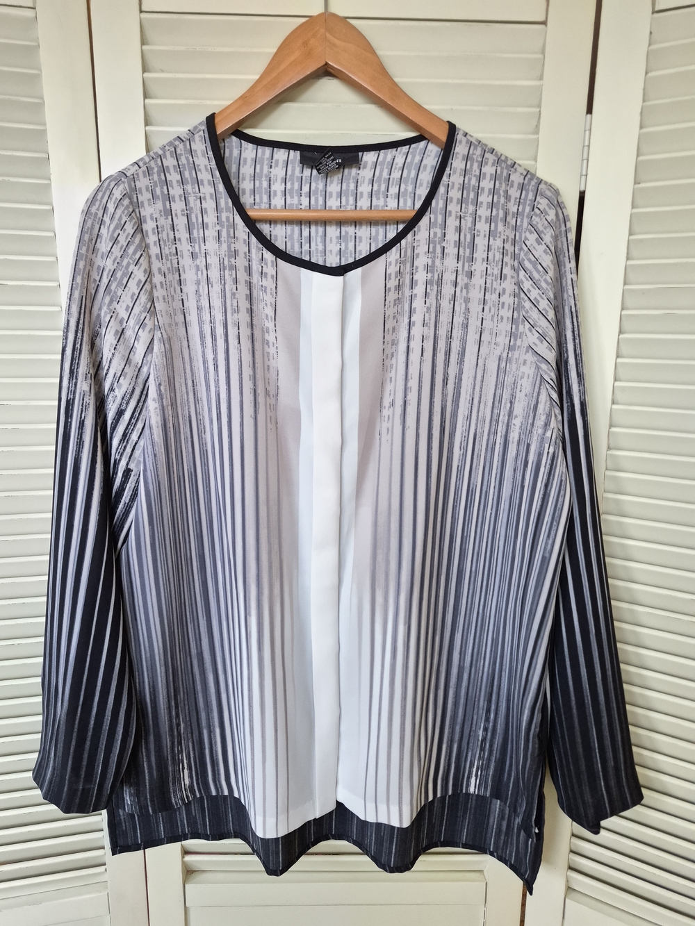 Alfani Black and White Ombre Tunic Blouse Size 8